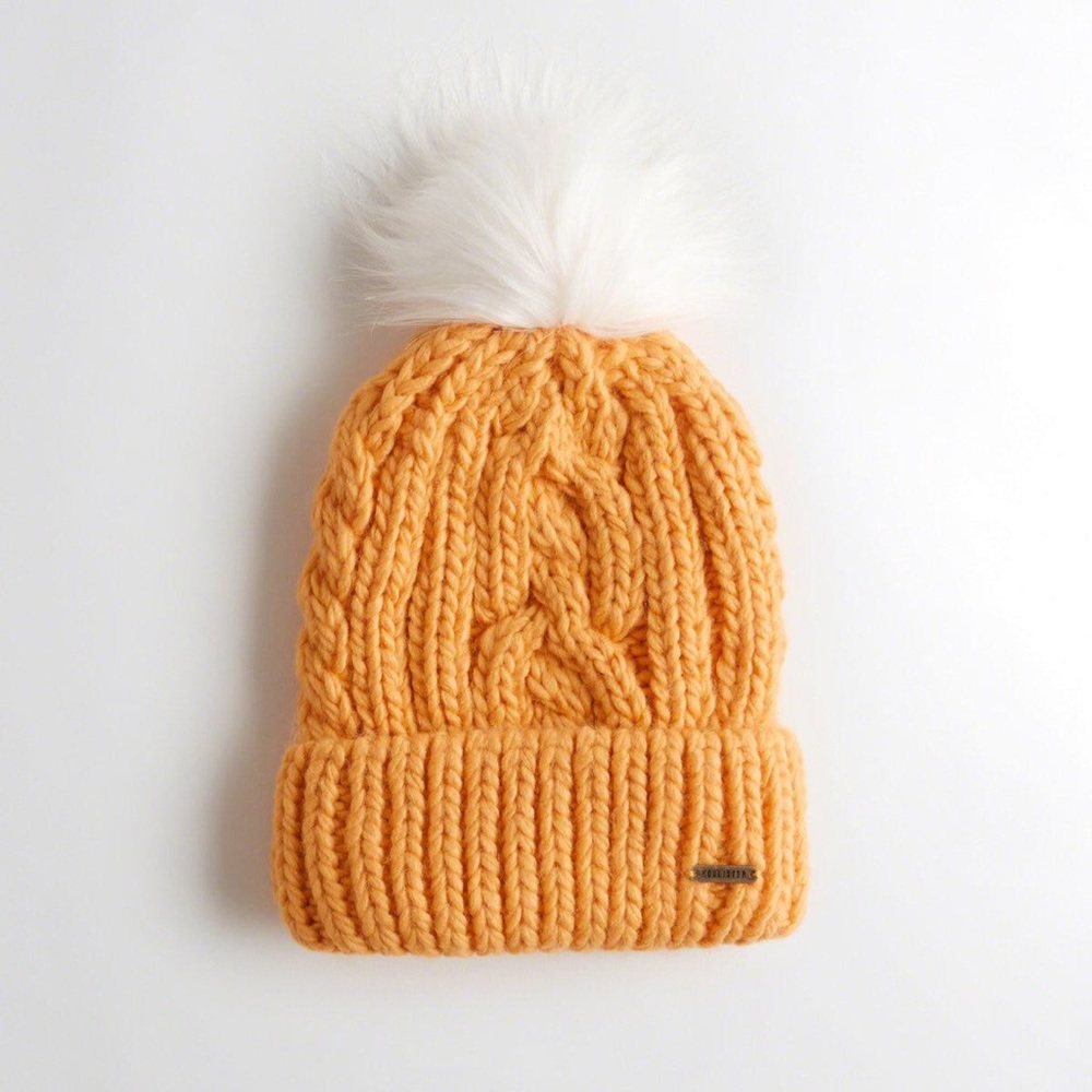 Cable Pom Beanie